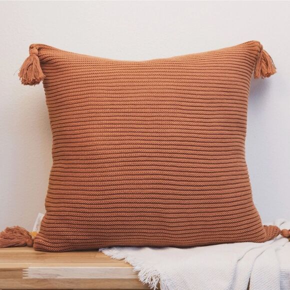LUMI - Fall Cozy Pillow Cover - Rust Colored Ribbed Texture - Picture 5 of 7